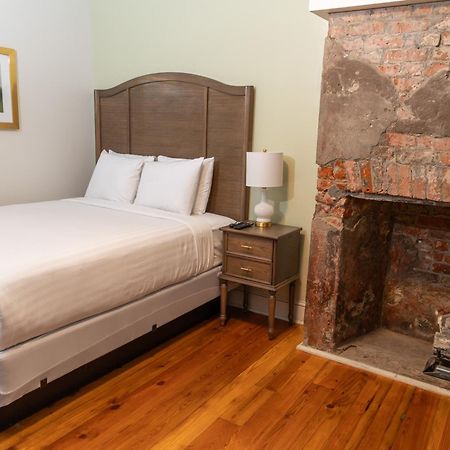 Inn On St. Ann, A French Quarter Guest Houses Property นิวออร์ลีนส์ ภายนอก รูปภาพ