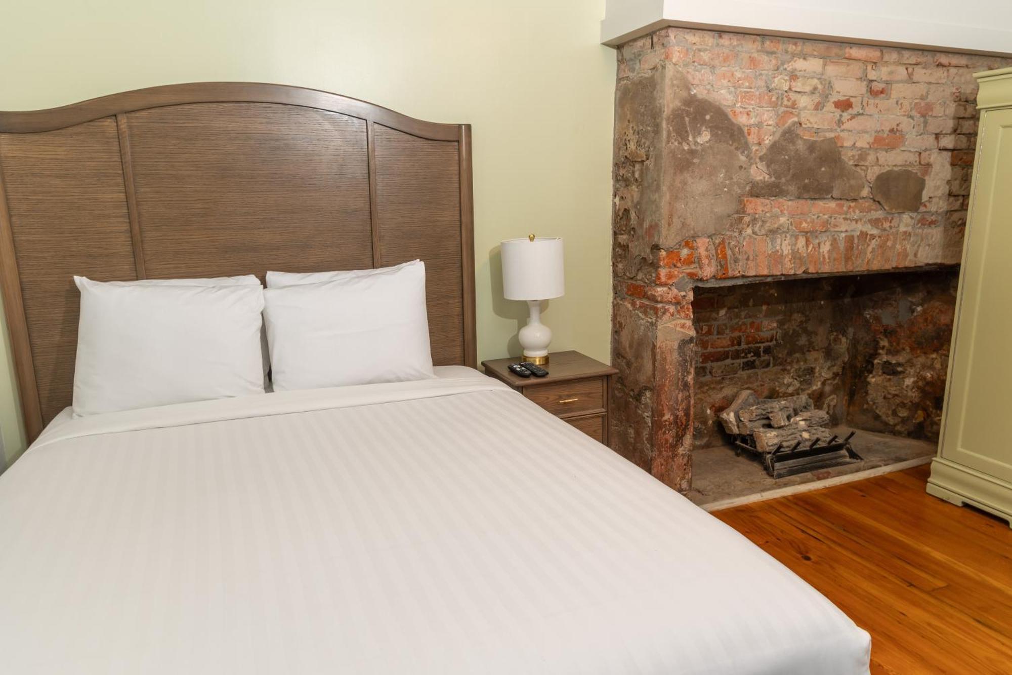 Inn On St. Ann, A French Quarter Guest Houses Property นิวออร์ลีนส์ ภายนอก รูปภาพ