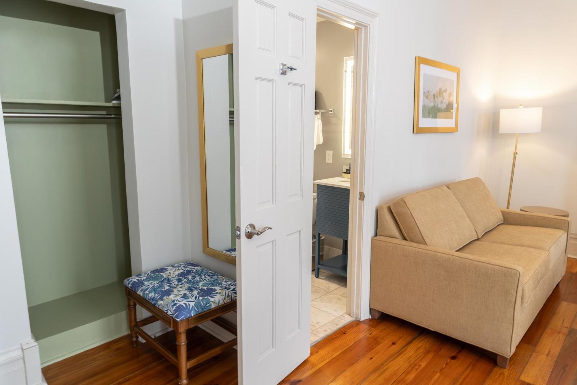 Inn On St. Ann, A French Quarter Guest Houses Property นิวออร์ลีนส์ ภายนอก รูปภาพ