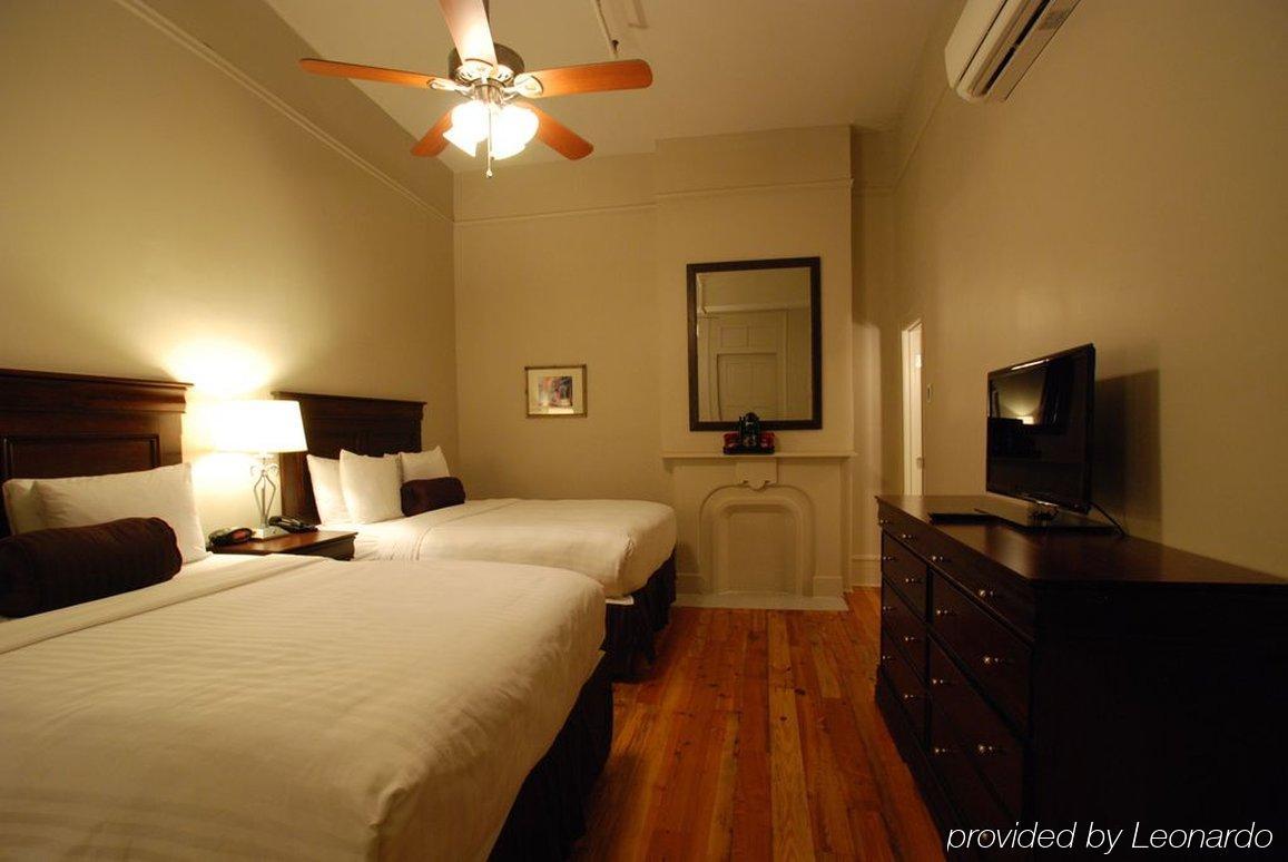 Inn On St. Ann, A French Quarter Guest Houses Property นิวออร์ลีนส์ ภายนอก รูปภาพ