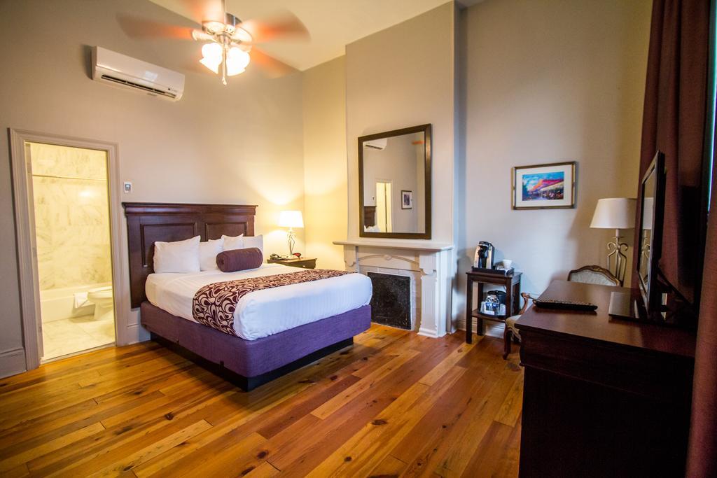 Inn On St. Ann, A French Quarter Guest Houses Property นิวออร์ลีนส์ ภายนอก รูปภาพ